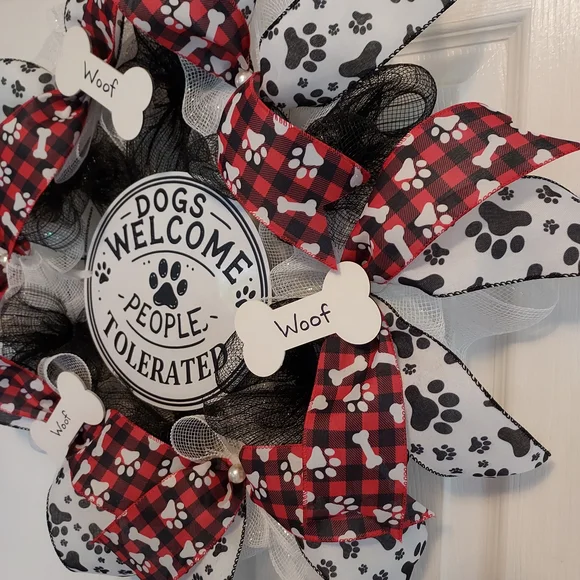 Dog Welcome Wreath For Door Decoration. Perfect Decor For A Dog Lover - Picture 2 of 3
